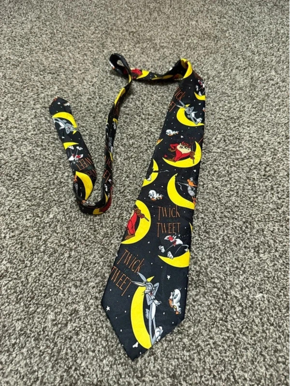 Vintage Looney Tunes Mania Twick or Tweet Halloween Tie Bugs Bunny Taz
